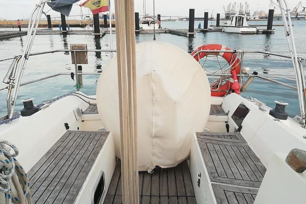 Boat-Apartamento Flotante Cadiz.. La Juanita Arroyo Bagian luar foto